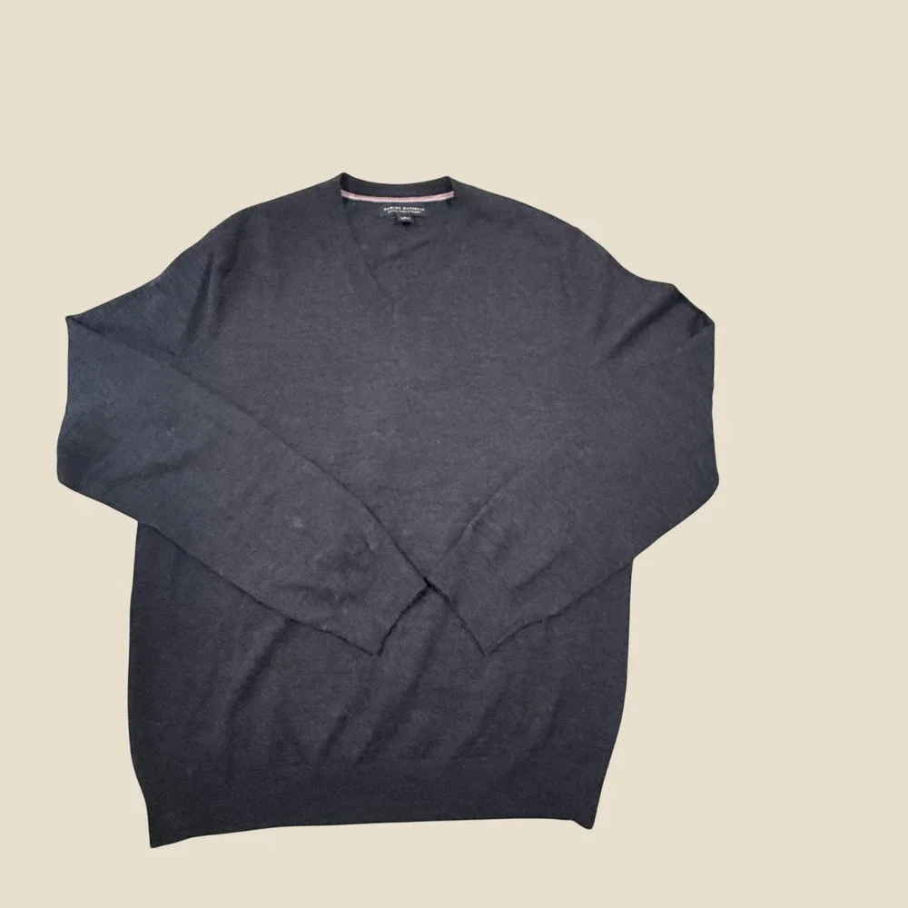 Banana Republic 100% Extra Fine Merino Wool V-Neck Sweater Charcoal Grey Size S